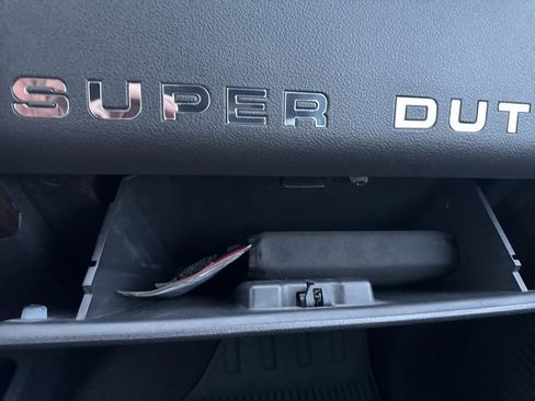 Used 2015 Ford F350 Platinum image 46