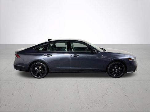Used 2025 Honda Accord SE image 5