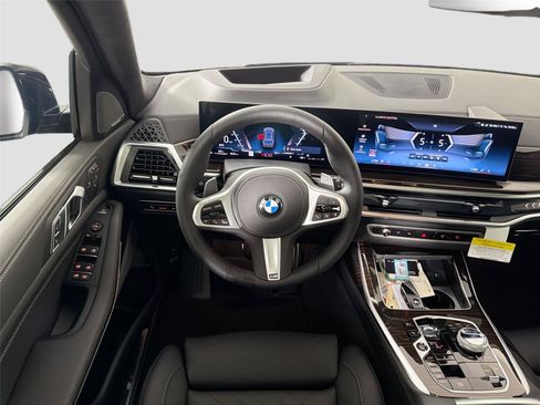 New 2027 BMW X7 xDrive40i w/ Executive Package AWD/4WD image 22