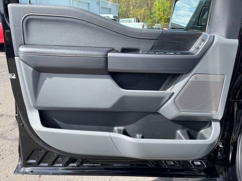 New 2025 Ford F150 Lariat w/ Equipment Group 502A High image 17