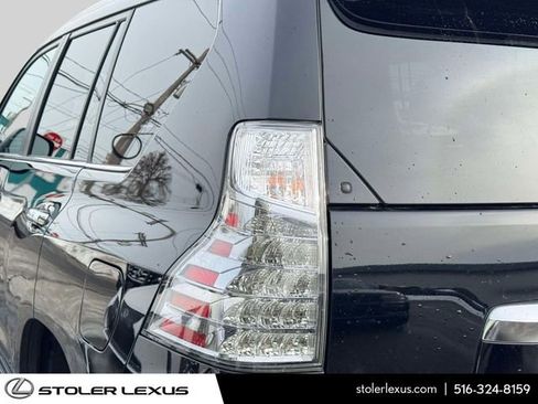 Certified 2023 Lexus GX 460 Premium w/ Premium Package image 11