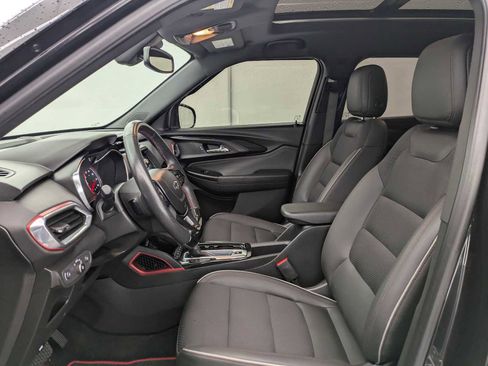 Used 2022 Chevrolet TrailBlazer RS w/ Sun and Liftgate Package image 17