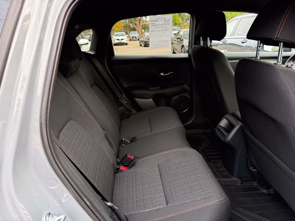 Used 2027 Honda HR-V Sport image 17