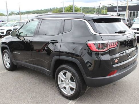 Used 2022 Jeep Compass Latitude w/ Convenience Group AWD/4WD image 29