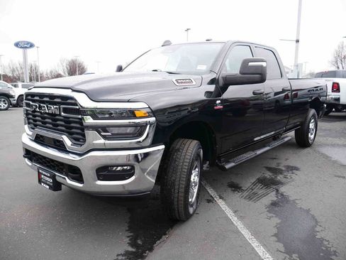 Used 2025 RAM 3500 Tradesman AWD/4WD image 4