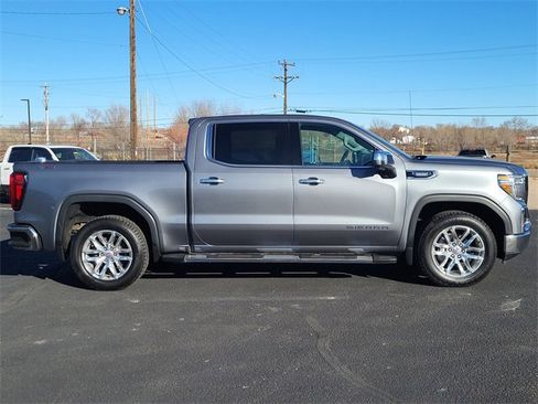 Used 2021 GMC Sierra 1500 SLT image 2