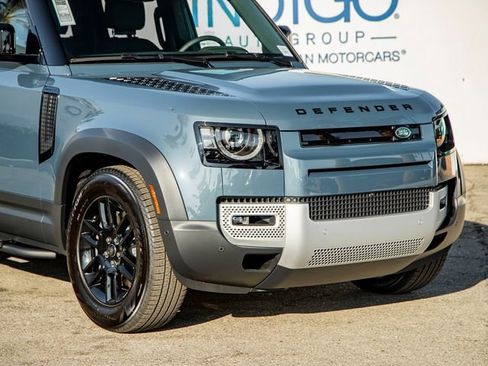 New 2025 Land Rover Defender 110 S image 5