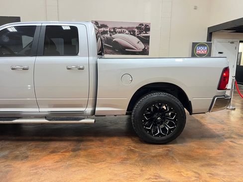 Used 2017 RAM 1500 Classic SLT image 7