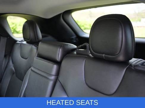 Used 2019 Jeep Cherokee Latitude Plus AWD/4WD image 16