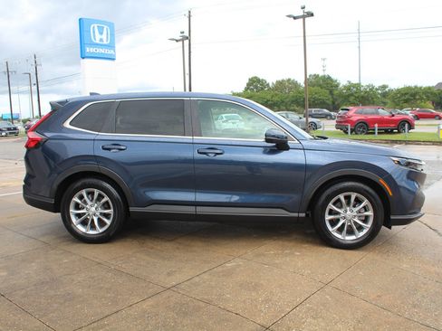 Used 2025 Honda CR-V EX image 4