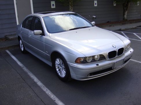 Used 2002 BMW 530i Sedan image 4