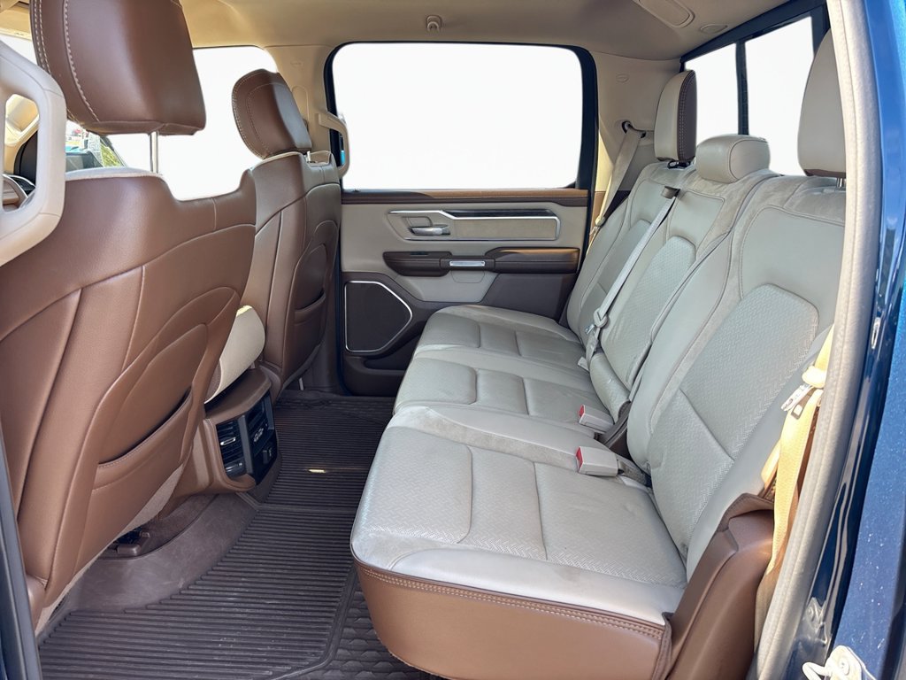 Used 2020 RAM 1500 Laramie AWD/4WD image 18