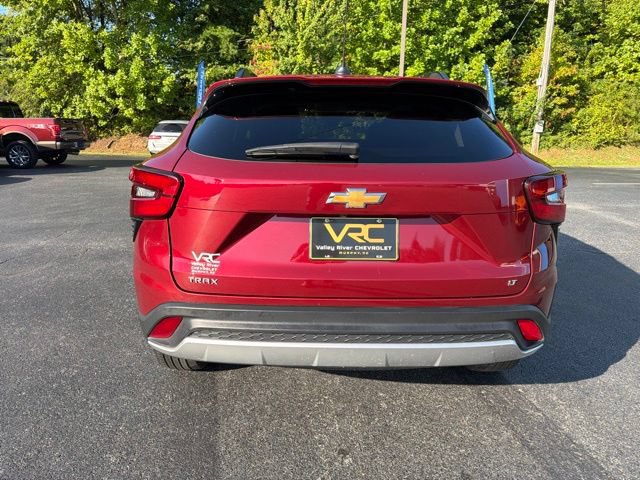 Used 2024 Chevrolet Trax LT FWD image 8