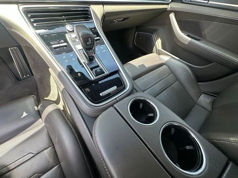 Certified 2022 Porsche Panamera GTS AWD/4WD image 36