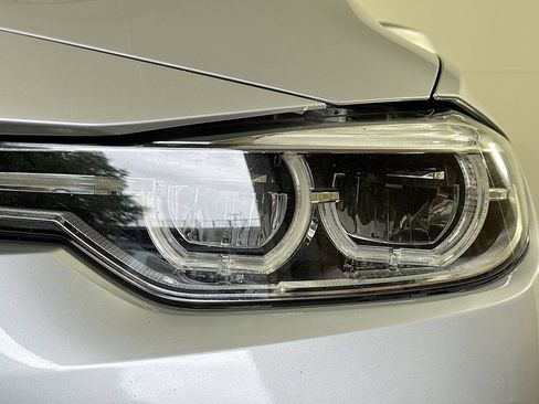 Used 2018 BMW 330i Sedan w/ Convenience Package RWD image 38