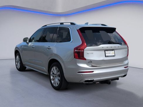 Used 2017 Volvo XC90 T5 Momentum w/ Vision Package FWD image 3