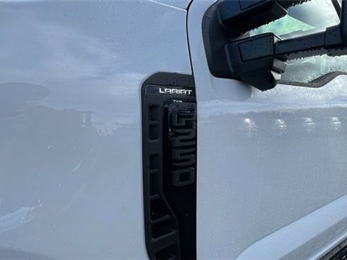New 2024 Ford F250 Lariat w/ Lariat Ultimate Package image 12