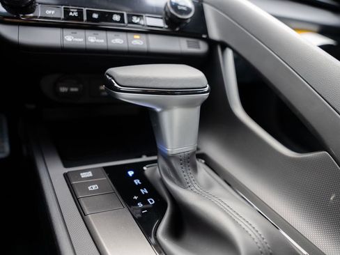 New 2025 Hyundai Elantra Sport image 24