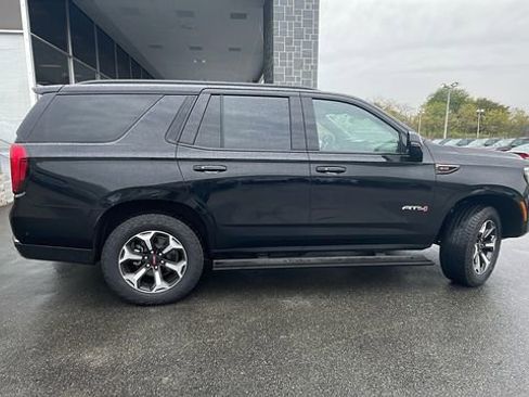 Used 2026 GMC Yukon AT4 Ultimate AWD/4WD image 10