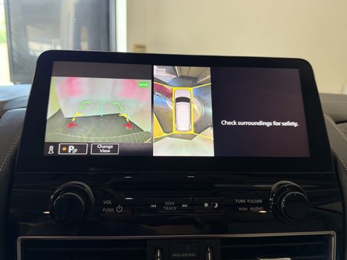 Used 2023 Nissan Armada Platinum w/ Captain's Chairs Package RWD image 25