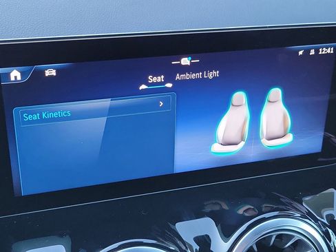 Certified 2025 Mercedes-Benz GLA 250 image 27