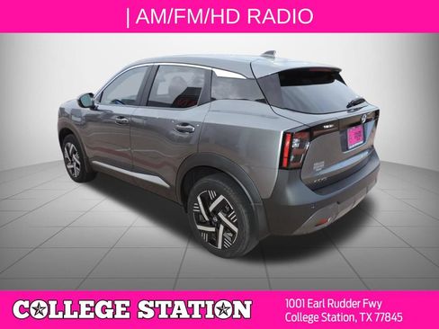 Certified 2025 Nissan Kicks SV FWD image 6