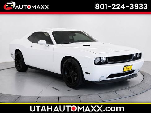 Used 2013 Dodge Challenger R/T Plus RWD image 1