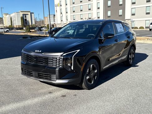 New 2026 Kia Sportage LX image 3