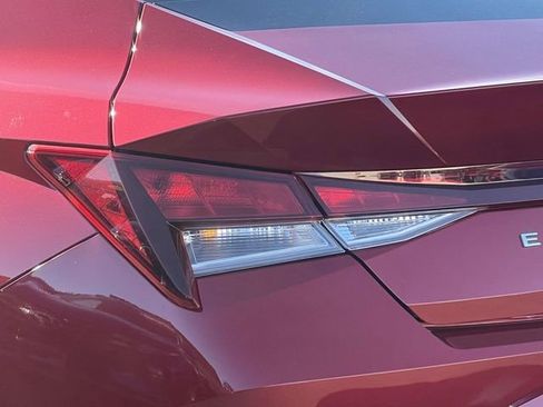 Certified 2023 Hyundai Elantra SEL image 9