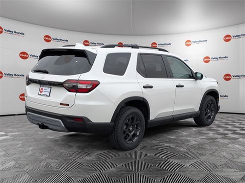 New 2025 Honda Pilot TrailSport image 5