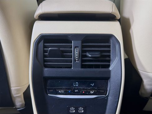 Used 2025 BMW 330i Sedan RWD image 27