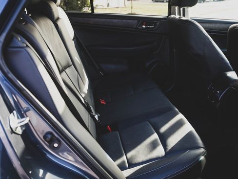 Used 2017 Subaru Outback 3.6R Limited image 33