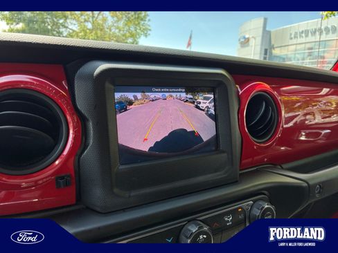 Used 2022 Jeep Wrangler Unlimited Sport AWD/4WD image 28