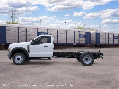 New 2026 Ford F550 2WD Regular Cab Super Duty image 3