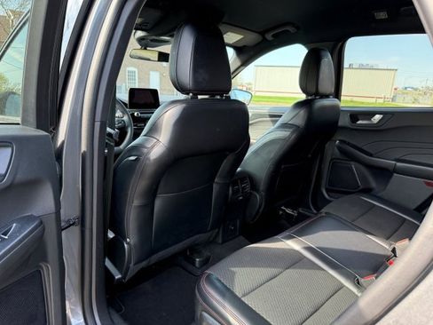 Used 2023 Ford Escape ST-Line image 17