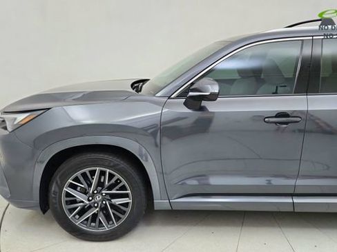 Used 2025 Lexus TX 350 AWD w/ Technology Package image 4