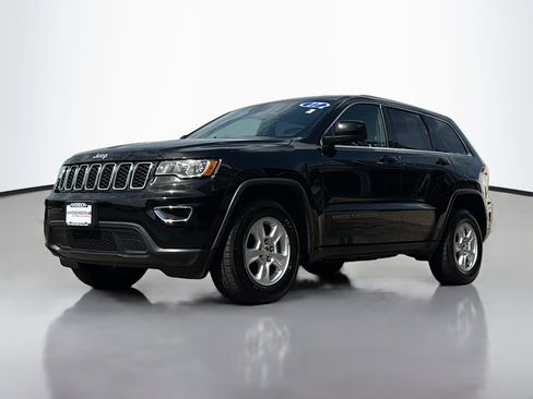 Used 2017 Jeep Grand Cherokee Laredo AWD/4WD image 12