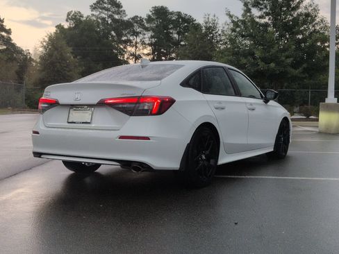 Used 2025 Honda Civic Sport image 4