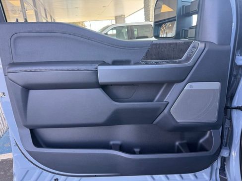 Used 2025 Ford F450 Lariat w/ Lariat Ultimate Package image 2