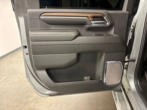 Certified 2024 Chevrolet Silverado 2500 High Country image 31