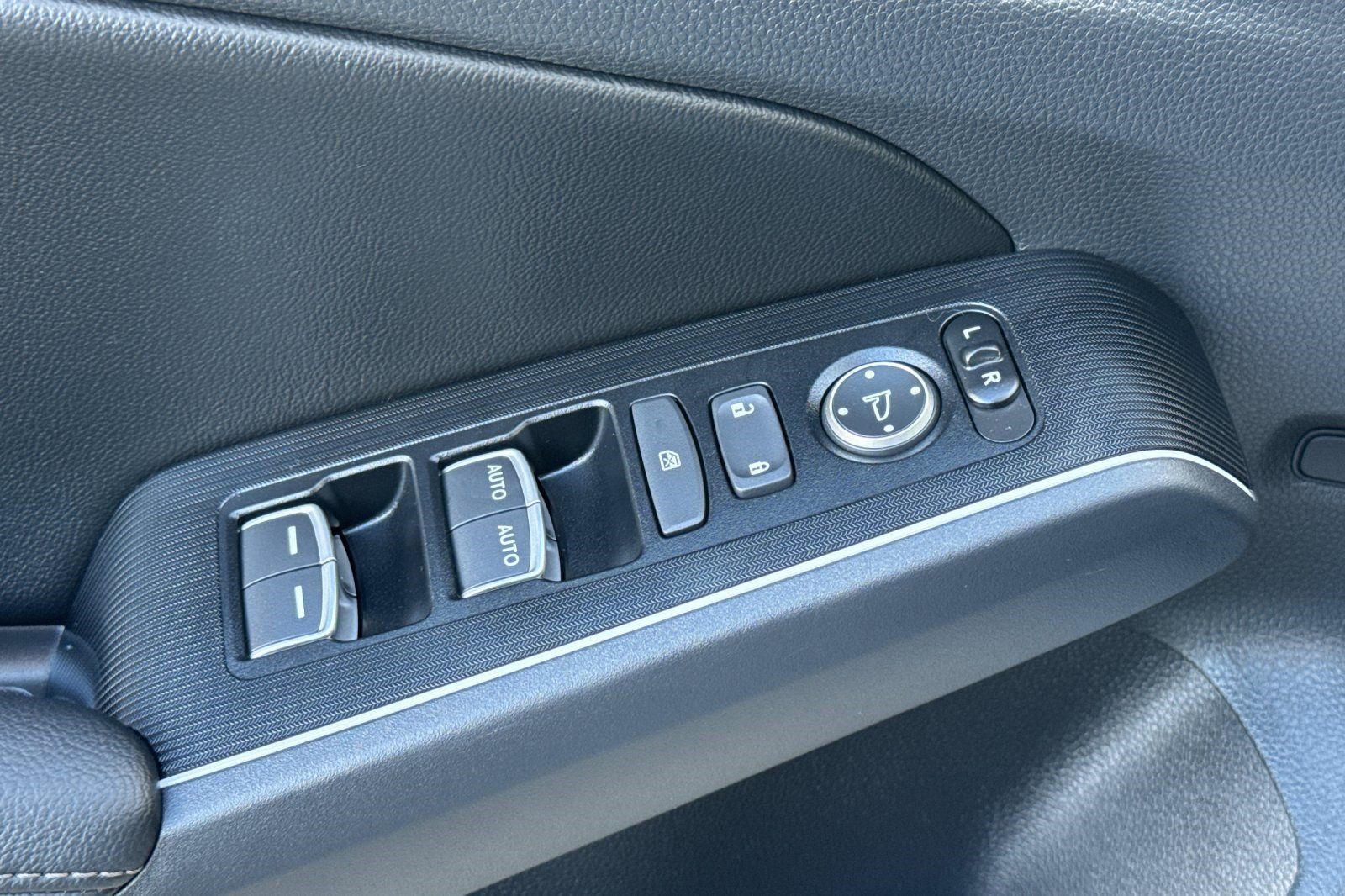 Used 2025 Honda Civic Sport Touring image 14