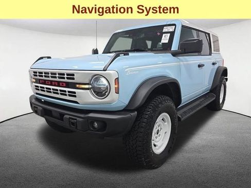 Used 2025 Ford Bronco Heritage Edition AWD/4WD image 4