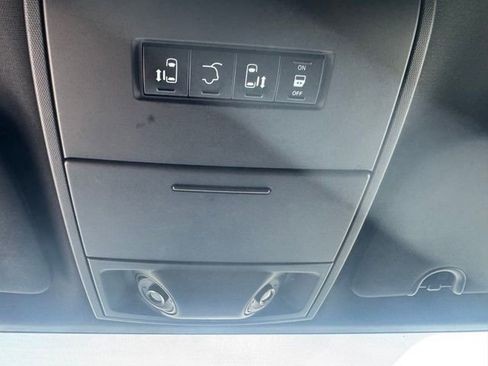 Used 2016 Dodge Grand Caravan R/T FWD image 14
