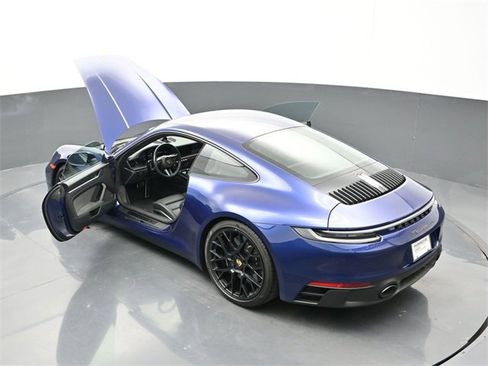 Used 2024 Porsche 911 Carrera GTS image 22