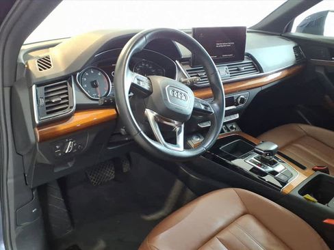 Used 2021 Audi Q5 2.0T Premium w/ Convenience Package AWD/4WD image 9