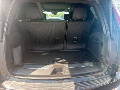 Used 2023 Cadillac Escalade Premium Luxury w/ Performance Package AWD/4WD image 12