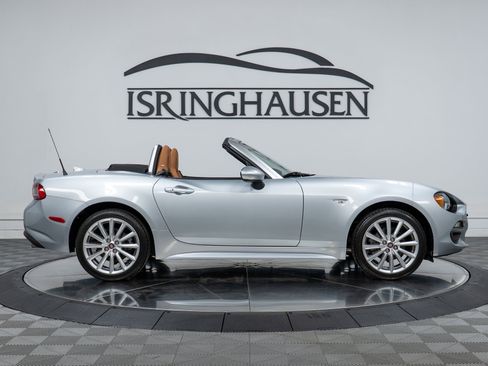 Used 2018 FIAT 124 Spider Lusso w/ Convenience Group image 4