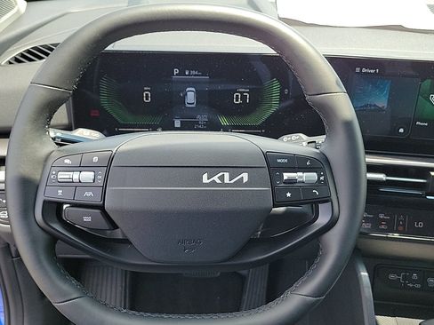 Used 2026 Kia Sportage EX w/ EX Panorama Roof Package FWD image 19