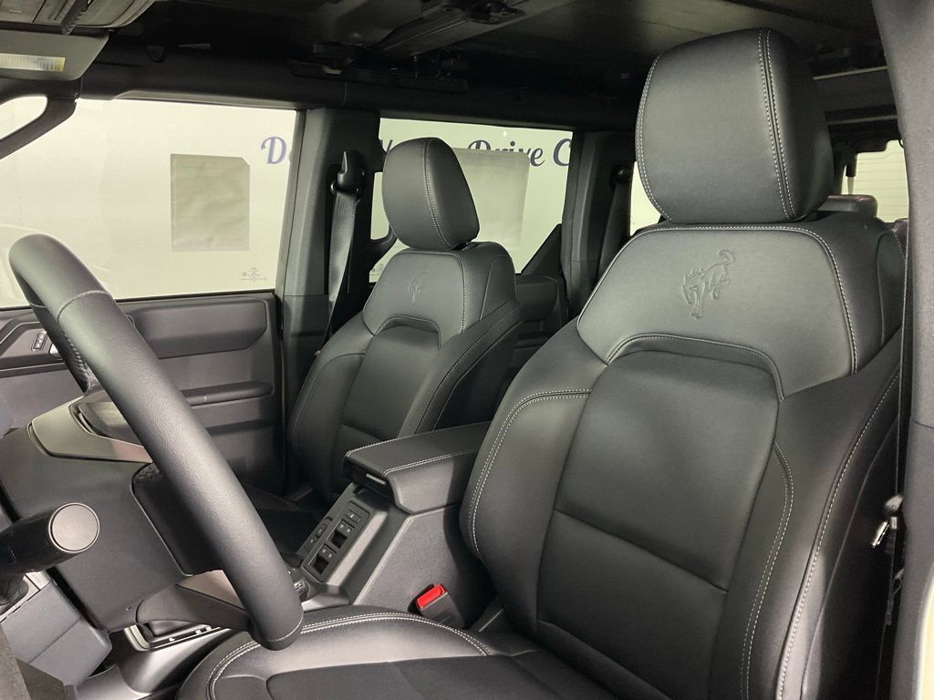 New 2026 Ford Bronco Big Bend w/ Black Diamond Package AWD/4WD image 14