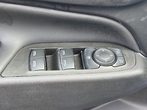 Used 2024 Chevrolet Equinox LT image 16